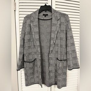 NEW J. Crew black and white overocat